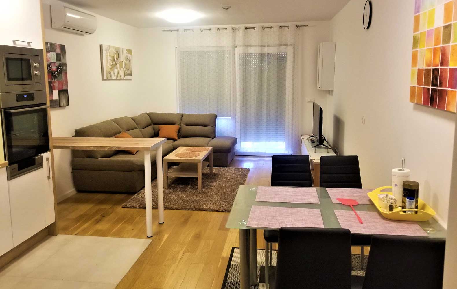 Gesamtansicht Luxuswohnung - Ferienwohnungen Makarska